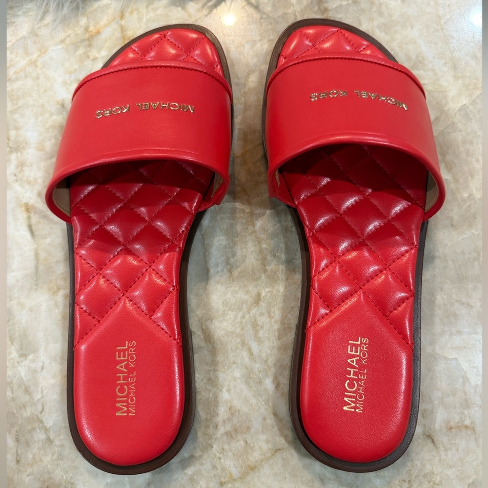 Michael Kors Red Sandals with Open Toe and Quilted Footbed - Picture 9 of 10